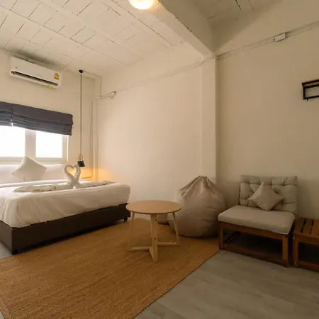 Bodega Bangkok Soi 23 (Adults Only)-3